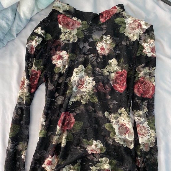 Flowery lace bodysuit Charlotte Russe - Picture 2 of 4